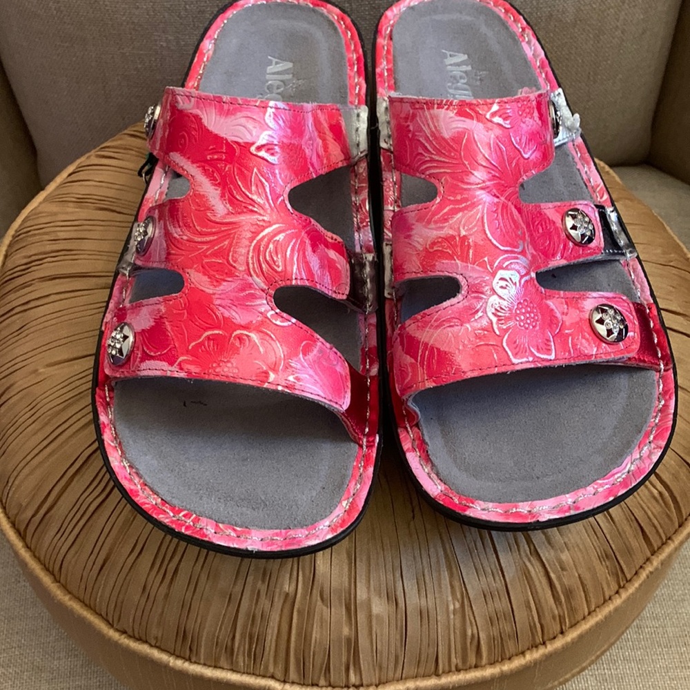 Beautiful ALEGRIA Sandals🩴🩴
